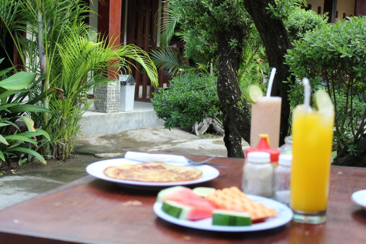 D'Gilian Bungalow Gili Trawangan Buitenkant foto