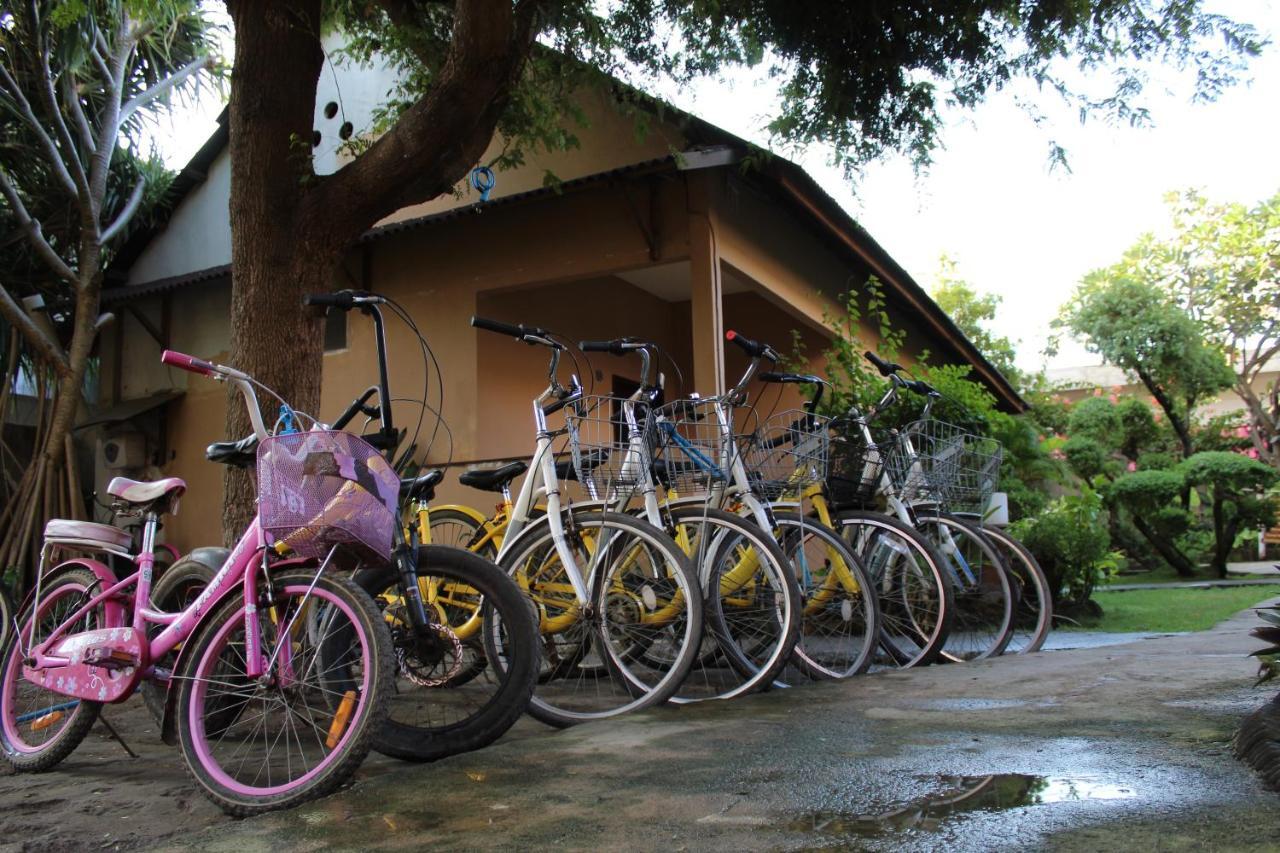 D'Gilian Bungalow Gili Trawangan Buitenkant foto