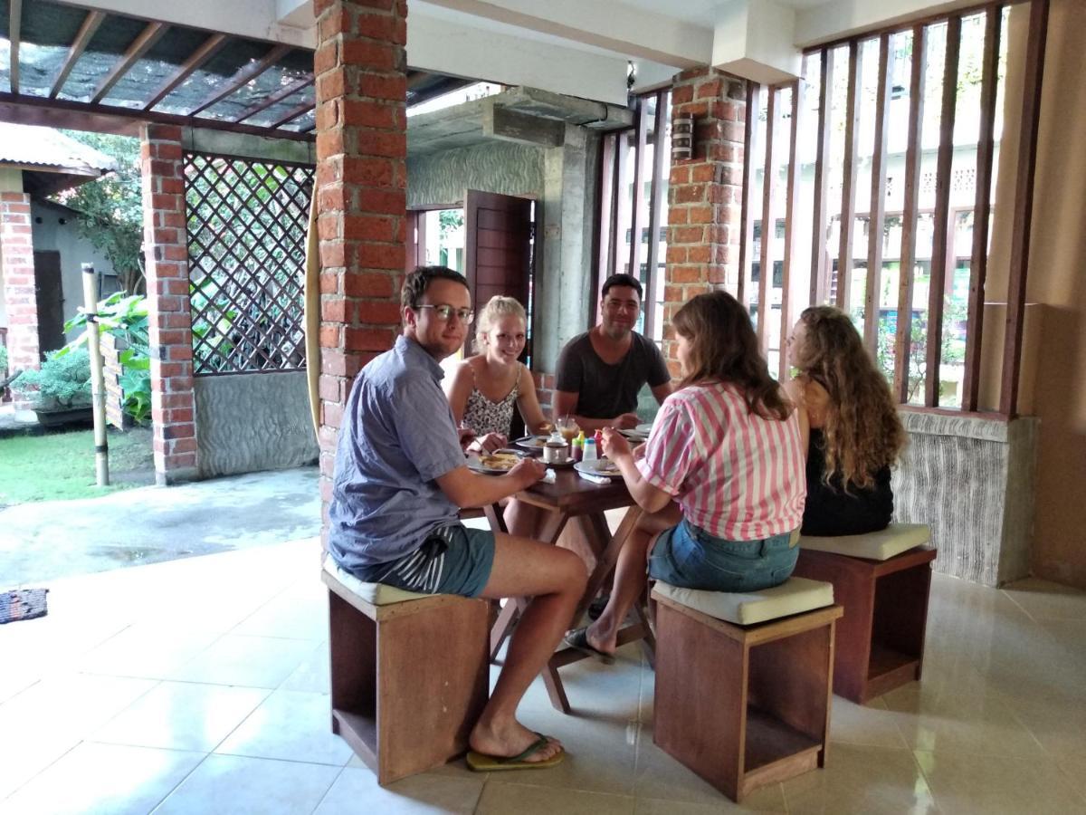 D'Gilian Bungalow Gili Trawangan Buitenkant foto